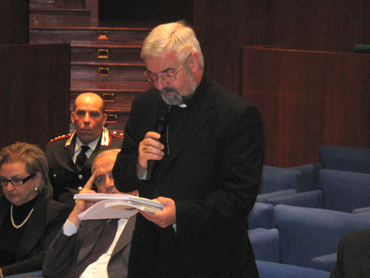  Mons. Giancarlo Bregantini (Vescovo Locri).