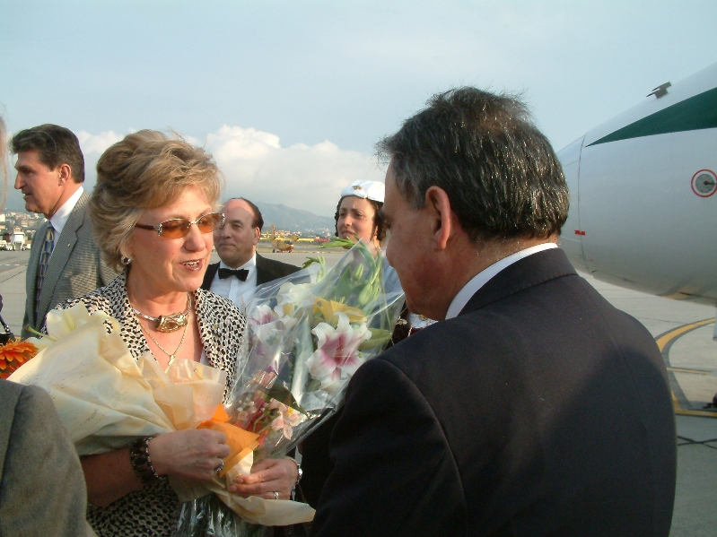 Il Presidente Bova saluta la moglie di Joe Manchin, Sig.ra Gayle Conelly 