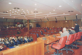 Il Consiglio regionale del 3 novembre 2005 con i giovani di Locri