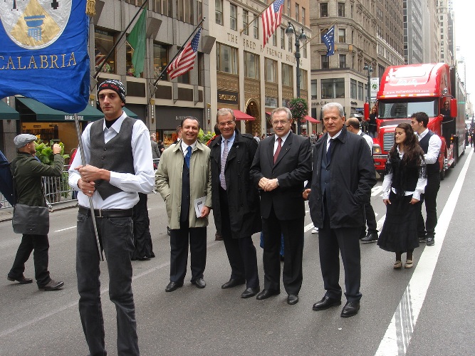 Un momento della sfilata del Columbus Day, sulla ''Fifthy Avenue'' a New York