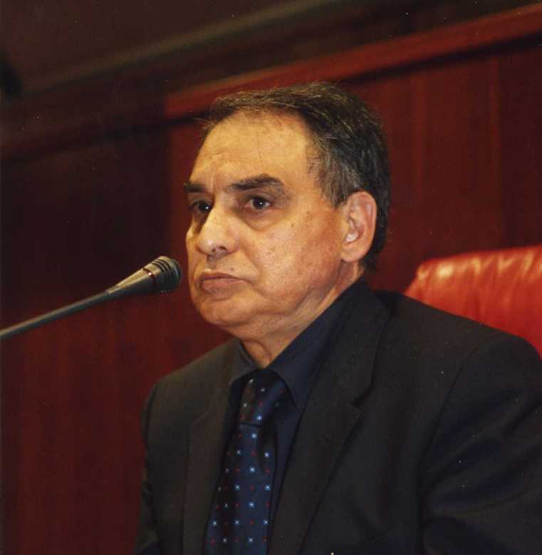 Il Presidente del Consiglio regionale della Calabria Giuseppe Bova