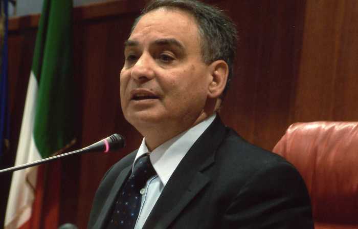 Il Presidente del Consiglio regionale della Calabria Giuseppe Bova Il Presidente del Consiglio regionale della Calabria Giuseppe Bova