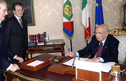 Il Presidente della Repubblica Giorgio Napolitano con il Presidente del Consiglio dei Ministri Romano Prodi
