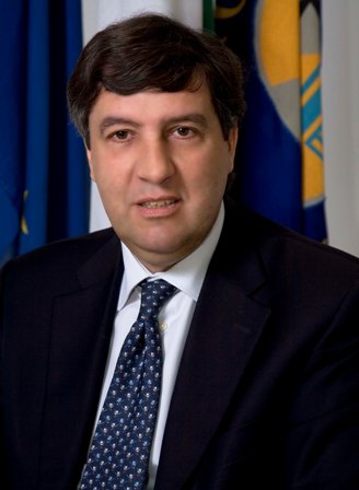 Il presidente della VI Commissione Claudio Parente