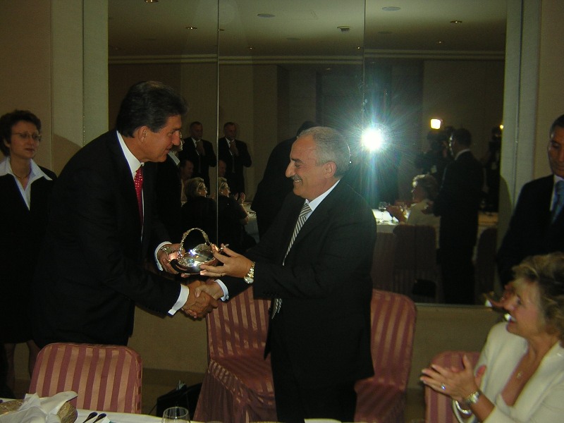 Ottobre 2005 Premio a Joe Manchin da Francesco Fortugno