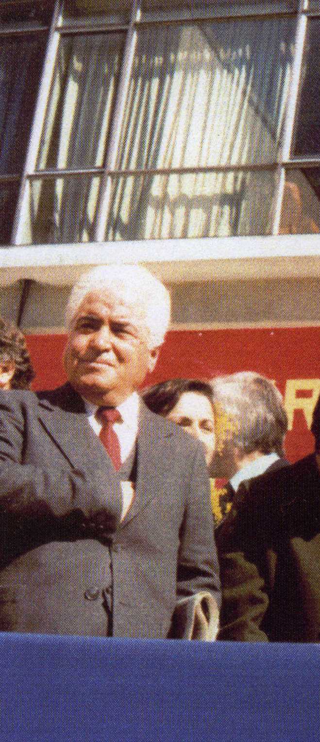 Il Sen. Pasquale Poerio in piazza Rossi a Catanzaro negli anni '80
