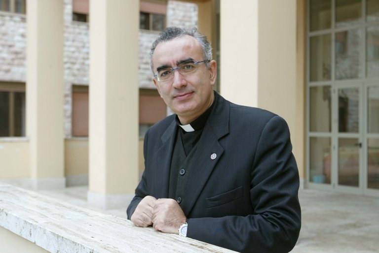 Il nuovo Vescovo di Noto. mons. Antonio Staglianò Il nuovo Vescovo di Noto. mons. Antonio Staglianò