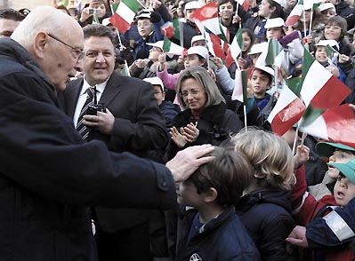 Giorgio Napolitano a Lamezia, salutato dalla gente